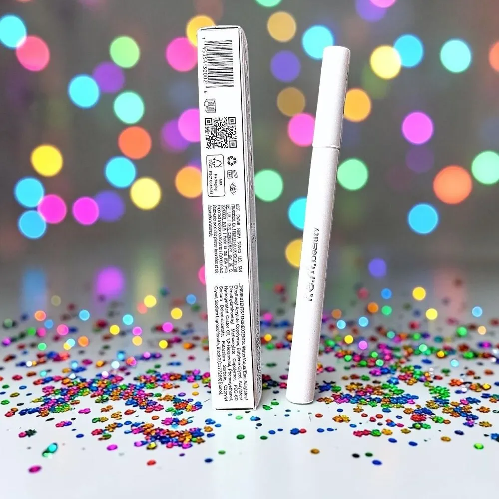 r.e.m. beauty At The Borderline Eyeliner Marker in MIDNIGHT BLACK NIB 0.05 Fl Oz